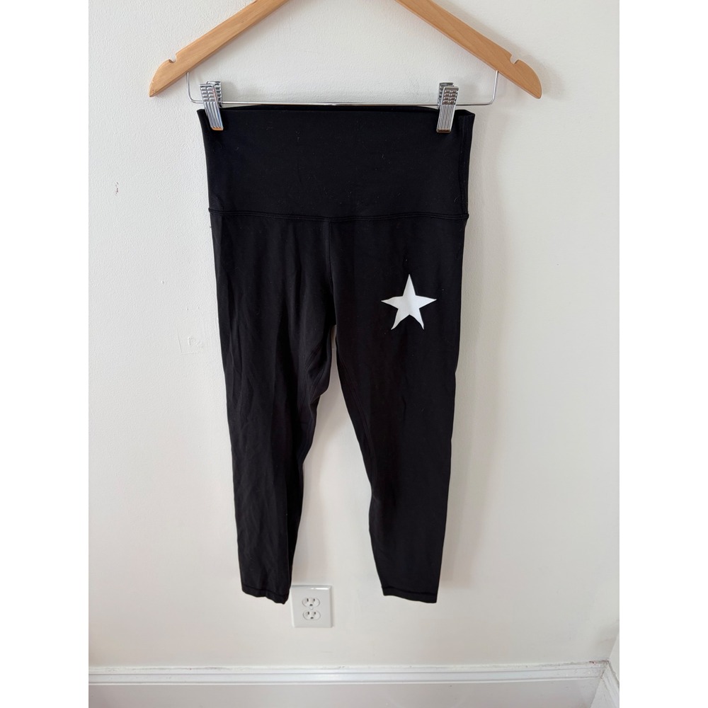 Lululemon Black High Rise Star Graphic Leggings Size 6 25" Inseam